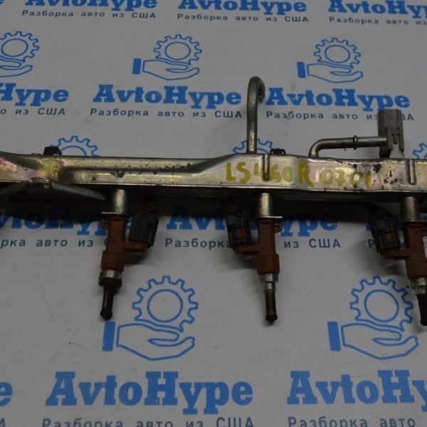 Топливная рейка прав Lexus LS460 LS600h 07-12 низкое давление 2381438041