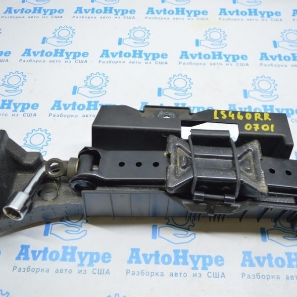 Пенопласт под инструмент прав Lexus LS460 LS600h 07-08 в сборе,комплект 6470550030