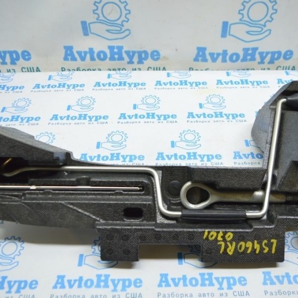 Пенопласт под инструмент лев Lexus LS460 LS600h 07-08 в сборе ,комплект 6470550040