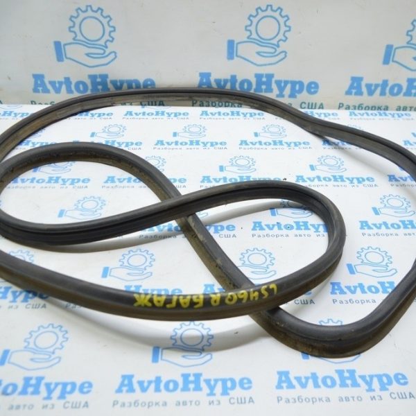 Уплотнитель крышки багажника Lexus LS460 LS600h 07-12 64461-53020
