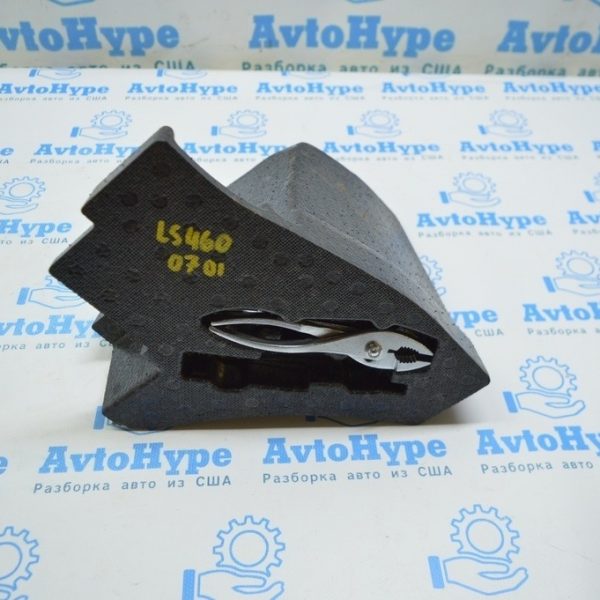 Пенопласт под инструмент третий Lexus LS460 LS600h 07-08 в сборе ,комплект