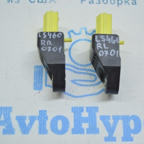 Датчик подушки безопасности задний прав Lexus LS460 LS600h 07-12 89831-50010