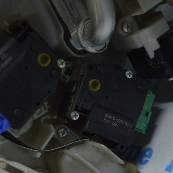 Актуатор моторчик заслонки печки Lexus LS460 LS600h 07-12 063800-0940