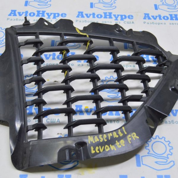 Решетка переднего бампера правая Maserati Levante 16- Sport (01) черная, трещины, реализ Вадим 670123051