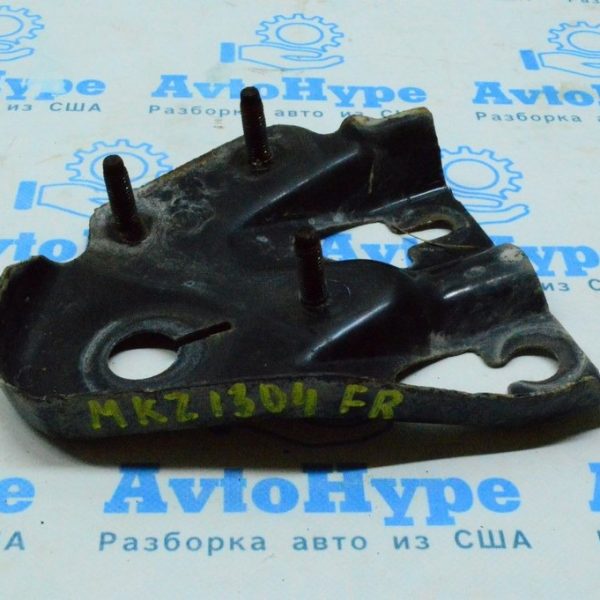 Лопух переднего подрамника прав Lincoln MKZ 13- DG9Z 5A098-C