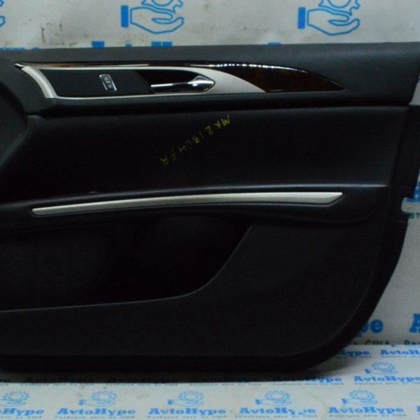 Обшивка двери (карточка) перед прав Lincoln MKZ 13- черн с дерев. вставкой (04) DP5Z-5423942-BL