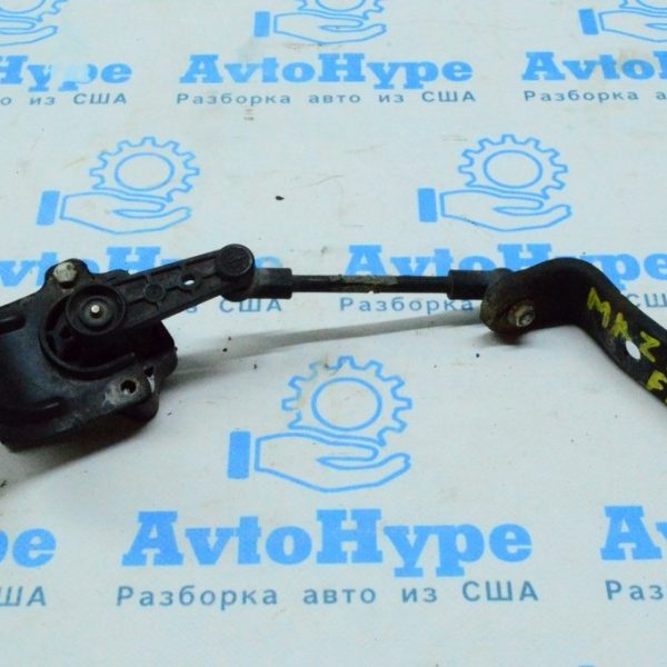 Датчик наклона кузова перед лев Lincoln MKZ 13-16 с тяжкой H1512-175643-A
