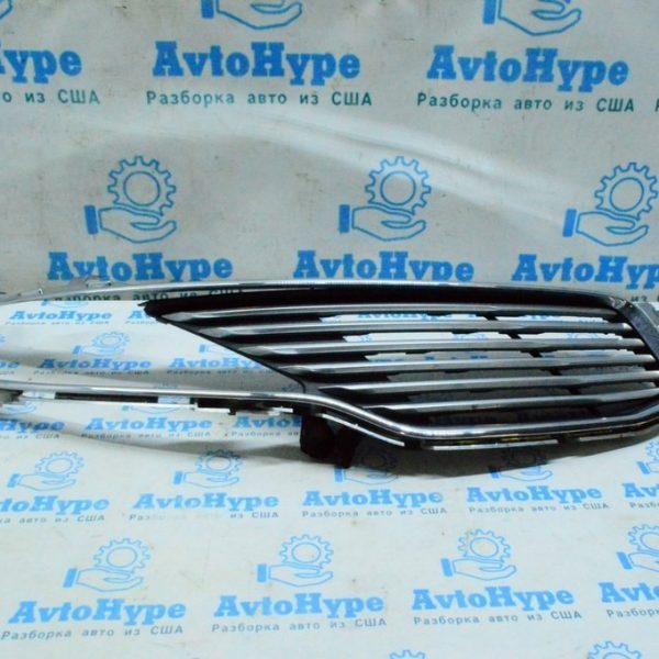 Решетка радиатора grill прав Lincoln MKZ 13-16 хром (04) DP5Z8200BC DP5Z-8200-CC