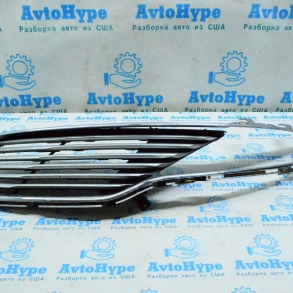 Решетка радиатора grill лев Lincoln MKZ 13-16 хром (04) DP5Z-8201-BA DP5Z-8201-CA