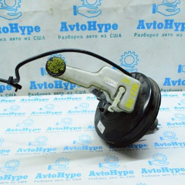 Главный тормозной цилиндр Lincoln MKZ 13- с бачком (04) DG9Z-2140-N