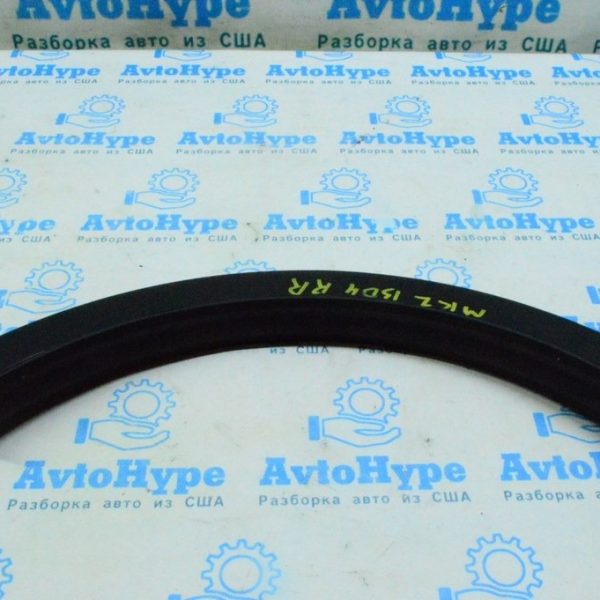 Накладка петли крышки багажника правая Lincoln MKZ 13- DP5Z-5442946-LA