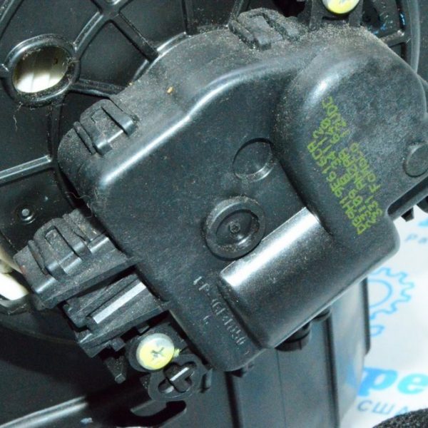 Актуатор моторчик привод печки (вентиляция) Lincoln MKZ 13- (04) GS7Z-19E616-C