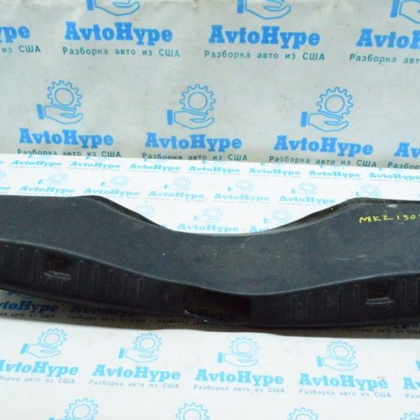 Накладка проема багажника Lincoln MKZ 13- (04) деф.немного поведена DP5Z-5411318-LA