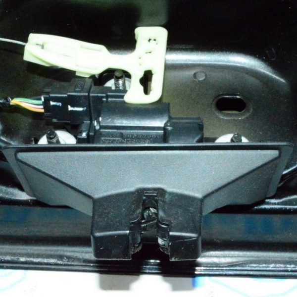 Замок крышки багажника Lincoln MKZ 13- DP5Z-54404A42-A