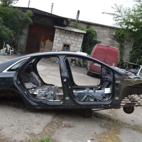 Четверть крыло задняя правая Lincoln MKZ 13- черный цвет UH (04) DP5Z-5427840-A