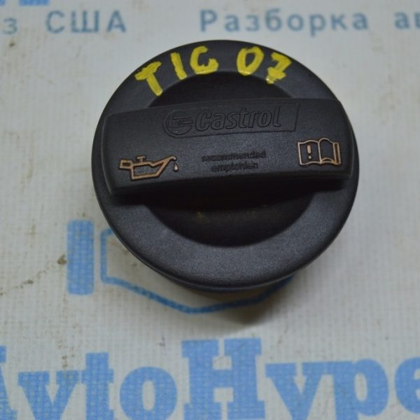 Крышка маслозаливной горловины VW Tiguan 09-17 2.0 TSi 06C-103-485-AC