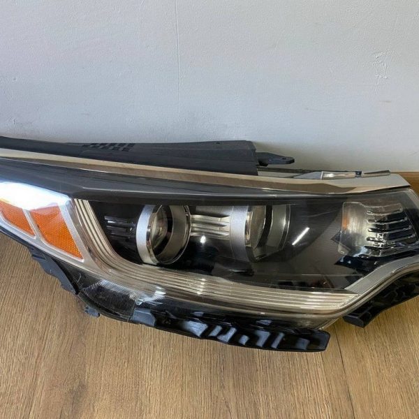 Фара передняя правая в сборе Kia Optima 16-18 USA дорест галоген с накладкой Реализ С. 92102-D4140