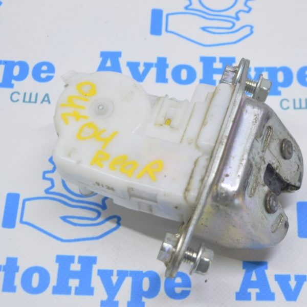 Замок двери багажника Subaru Outback 15-19 63032FG102