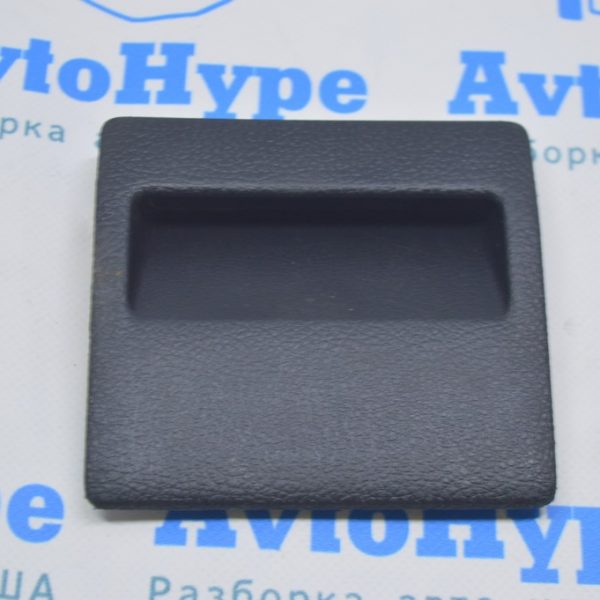 Заглушка блока предохранителей колени водителя Subaru Outback 15-19 черн 66135AJ02A