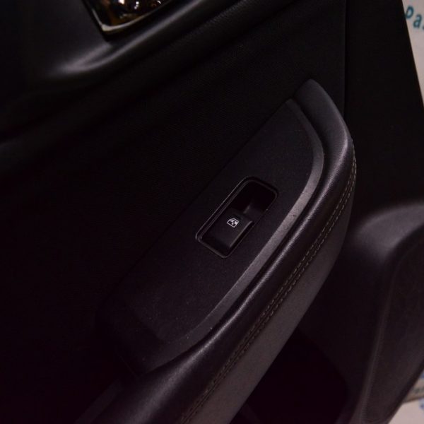 Управление стеклоподъемником зад лев Subaru Outback 15-19 83071AJ26A