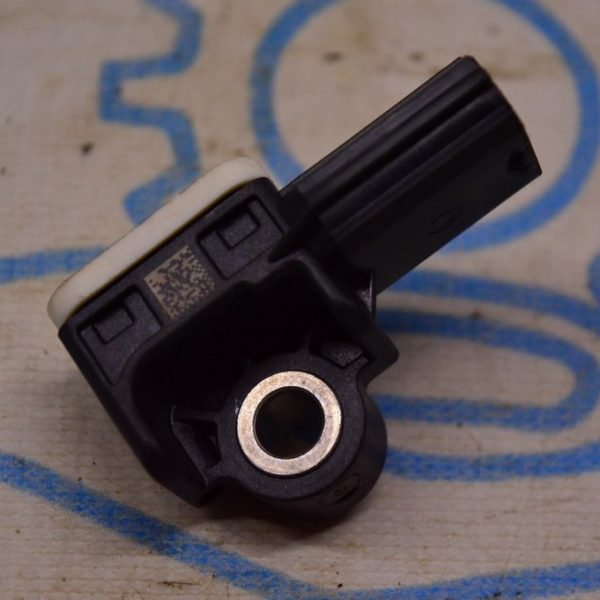 Датчик подушки безопасности задний лев Subaru Outback 15-19 98237AL00A