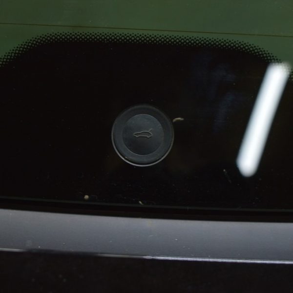 Кнопка открытия двери багажника Porsche Panamera 14-16 298927235F