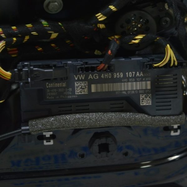 Блок управления двери багажника Porsche Panamera 10-16 4H0 959 107 AA