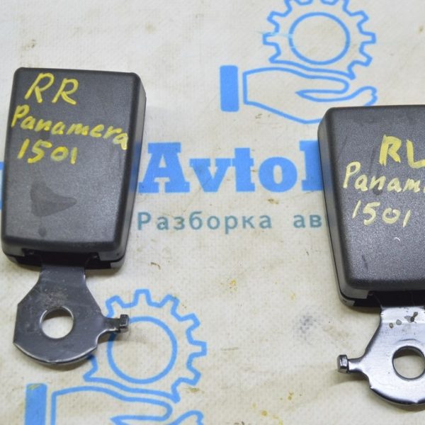 Защелка заднего ремня безопасности левая Porsche Panamera 10-16 970-803-185-00