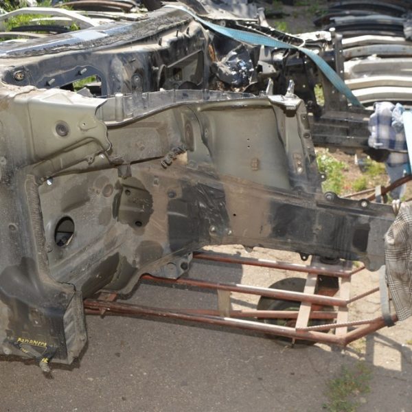 Четверть передняя правая Porsche Panamera 10-16 черный 041 (01) 97050190602GRV