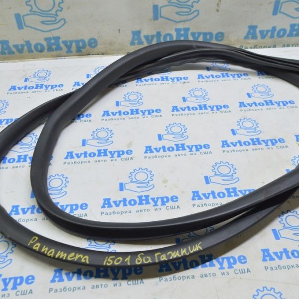 Уплотнитель (резина) двери багажника Porsche Panamera 10-16 970-512-611-02