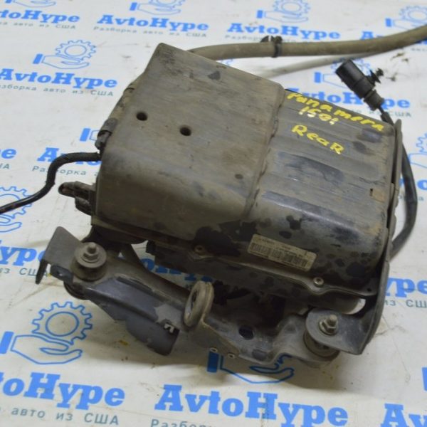 Кронштейн компрессора пневмоподвески Porsche Panamera 10-16 97035832301