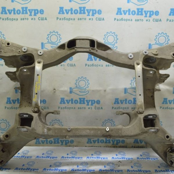 Подрамник задний Porsche Panamera 10-16 с распорками (01) 97033105133