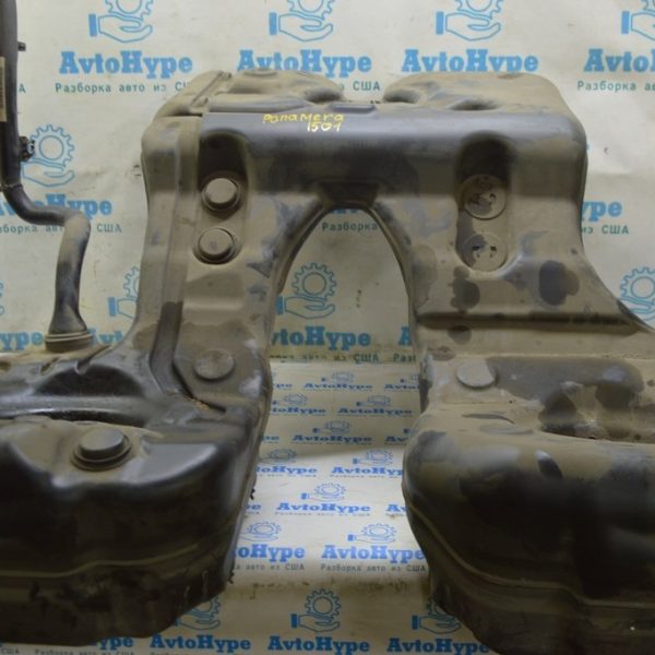 Топливный бак с горловиной Porsche Panamera 10-16 3.0d 97020102208