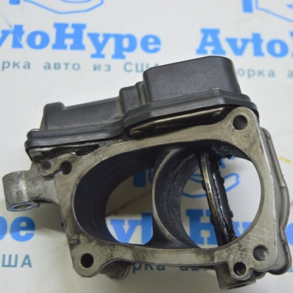 Дроссельная заслонка Porsche Panamera 10-16 первая 95860511500