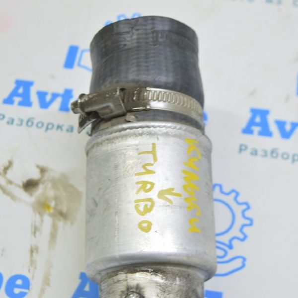 Патрубок интеркулера на большой тройник Porsche Panamera 10-16 3.0d (01) резина 059145737A