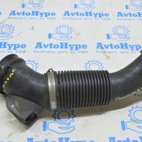 Воздуховод Porsche Panamera 10-16 3.0d (01) надлом 97011012431