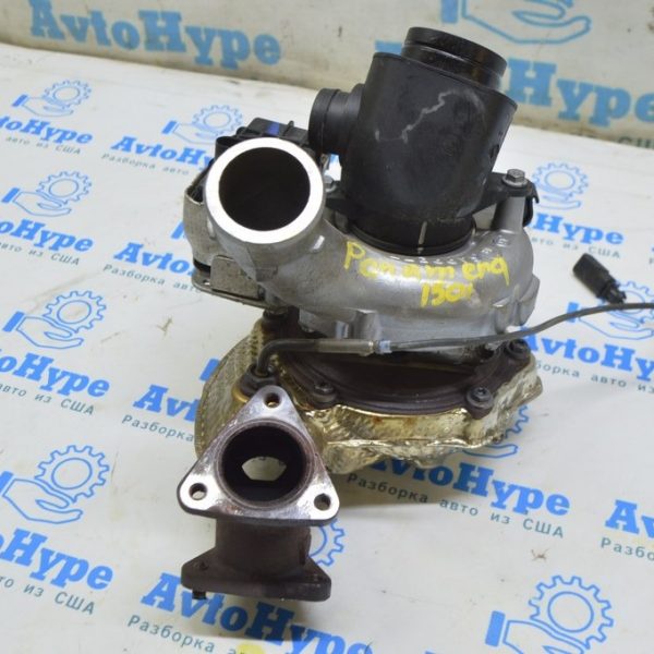 Фланец турбины Porsche Panamera 10-16 3.0d пластик 95811005501