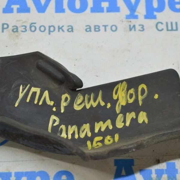 Уплотнитель решетки дворников левый Porsche Panamera 10-16 97055974500