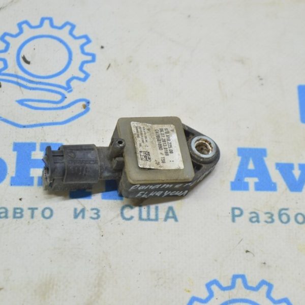 Датчик подушки безопасности перед лев Porsche Panamera 10-16 на усилителе 97061822500