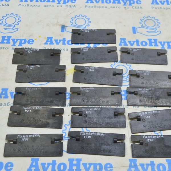 Заслонка диффузора кожух радиатора Porsche Panamera 10-16 2890900213100