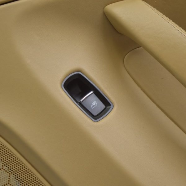 Управление стеклоподъемником зад прав Porsche Panamera 10-16 9A795985500DML