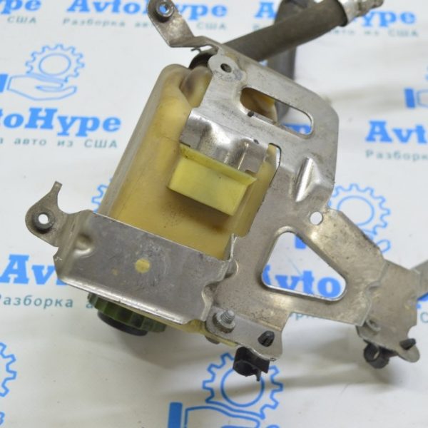 Кронштейн бачка ГУР Porsche Panamera 10-16 97034735105