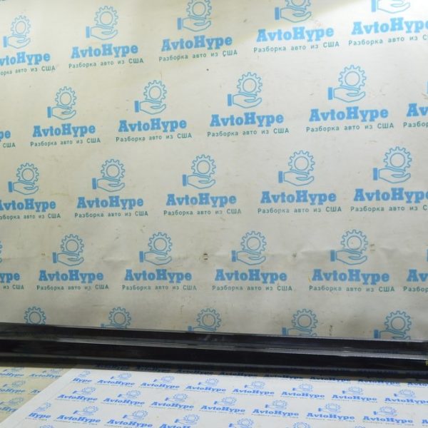 Порог правый Porsche Panamera 10-16 черный (01) потерт 97055920204