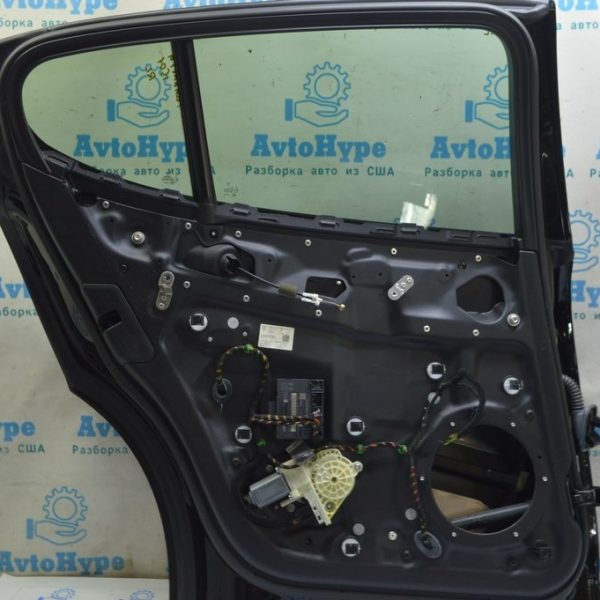 Накладка замка двери задней левой Porsche Panamera 10-16 9705365810 01