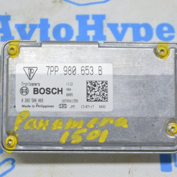 Камера передняя Porsche Panamera 10-16 на лобовом (01) 7PP980653B