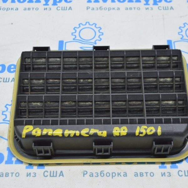 Щиток вентиляции правый Porsche Panamera 10-16 9A7-819-181-01