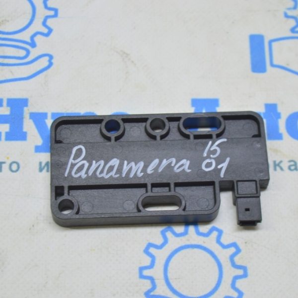 KEYLESS ENTRY ANTENNA Porsche Panamera 10-16 (01) 7PP962132A