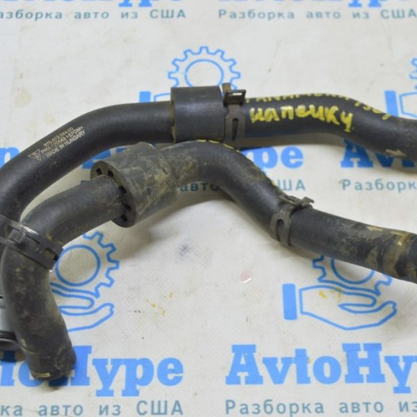 Патрубок охлаждения Porsche Panamera 10-16 на печку 97057258400