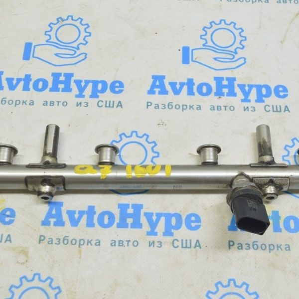 Топливная рейка Audi Q7 16-19 2.0T без датчика 06K133317G