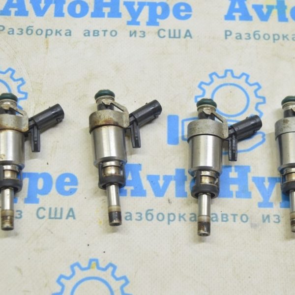 Форсунка распылитель Audi Q7 16-19 2.0T 06L906036K